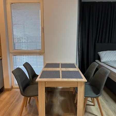 Апартамент ТОП Двустаен в Панорама Парк *